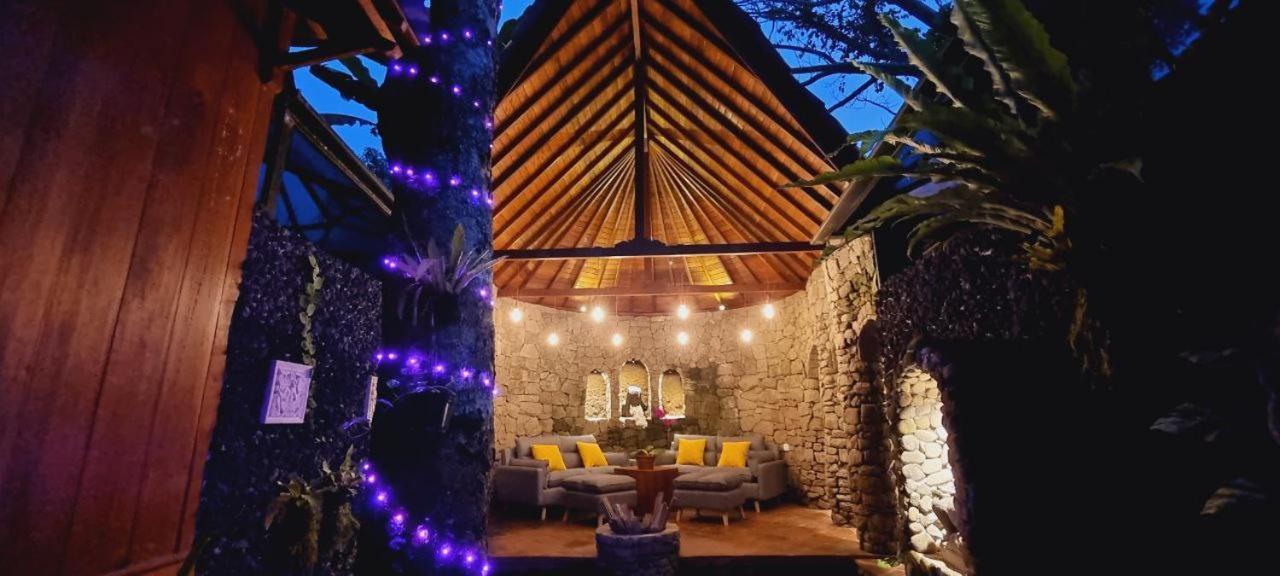 Avalon Ubud Castle & Spa Zewnętrze zdjęcie